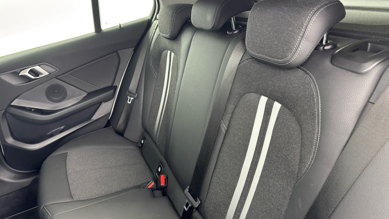 BMW 1 Series 118i [136] Sport 5dr [Live Cockpit Professional] Petrol Hatchback